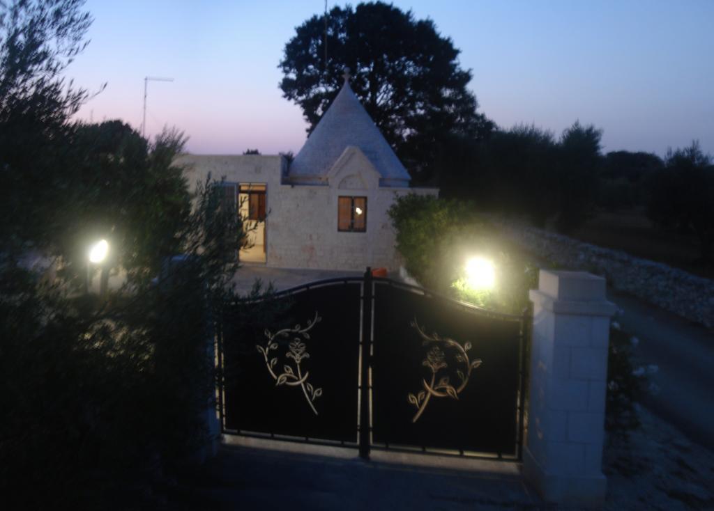 הוילה צ'יסטרנינו Trullo Salamina מראה חיצוני תמונה