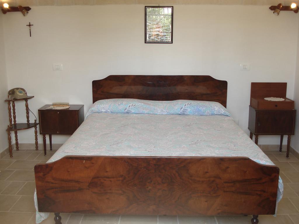 הוילה צ'יסטרנינו Trullo Salamina מראה חיצוני תמונה