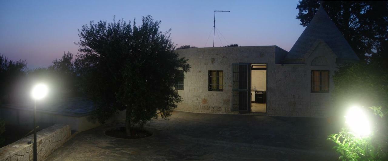הוילה צ'יסטרנינו Trullo Salamina מראה חיצוני תמונה